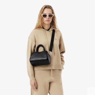 Небольшая женская сумка через плечо Lacoste